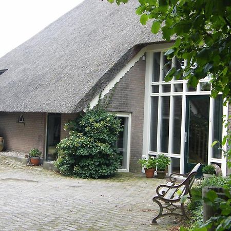 Bij Ons Op 20 Bed and Breakfast Nijeveen Exteriör bild