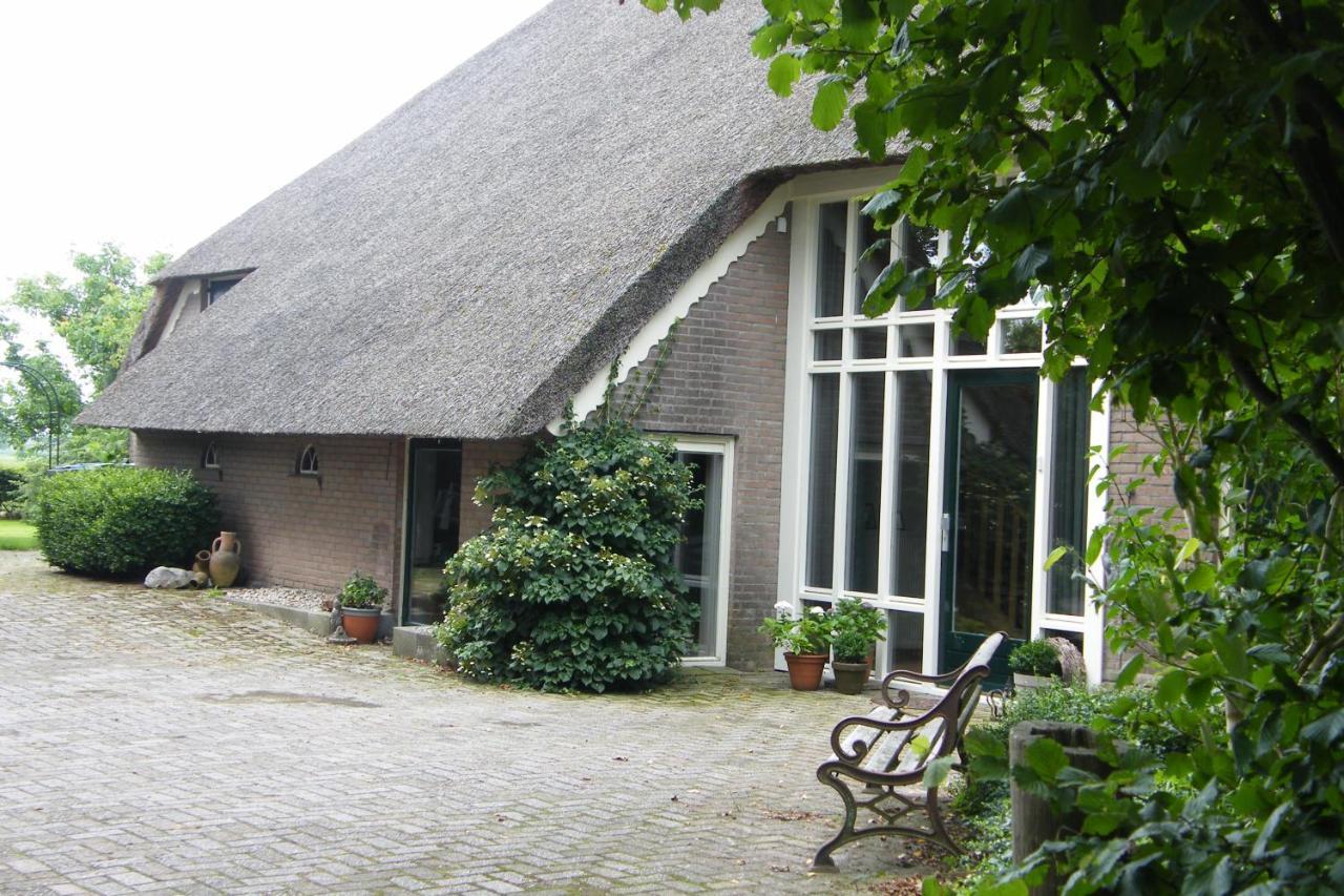 Bij Ons Op 20 Bed and Breakfast Nijeveen Exteriör bild